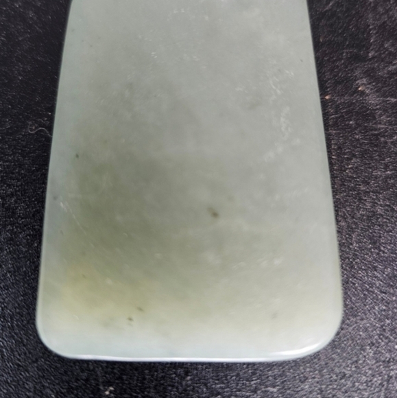 Vintage hand carved jade pendant - Picture 3 of 4